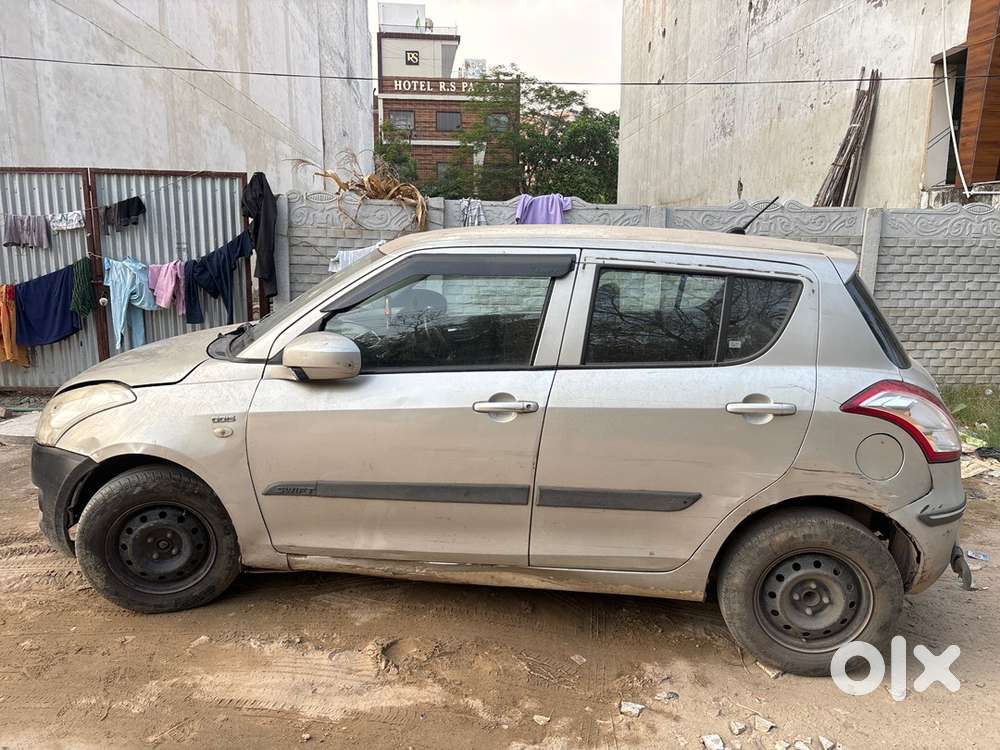 Maruti Suzuki Swift 2014 Diesel 102500 Km Driven