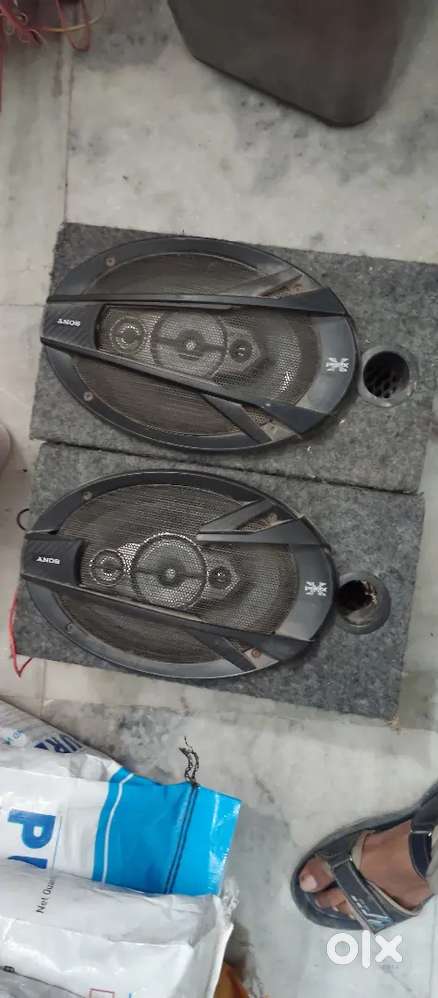 CAR SPEAKER