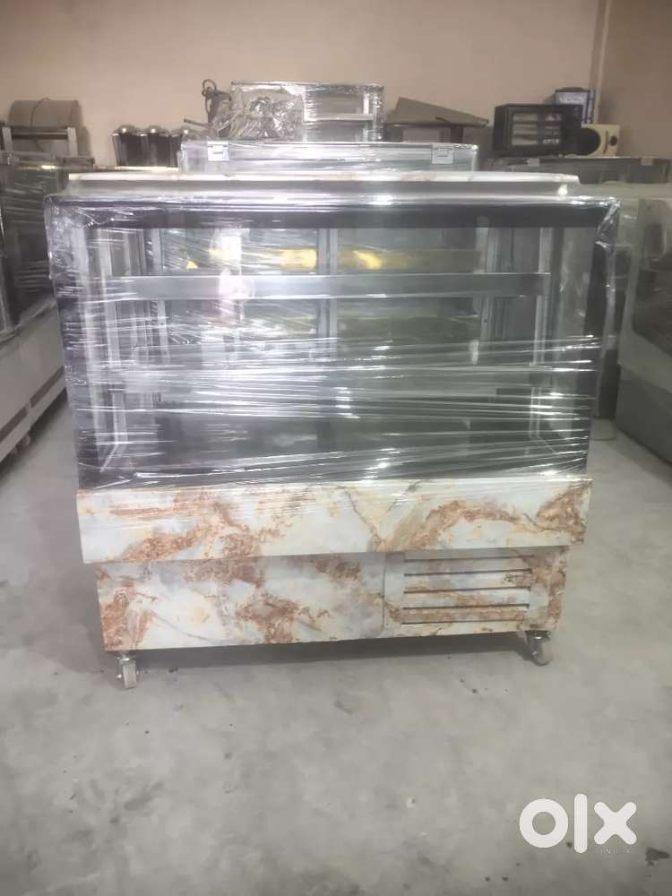 Display fridge
