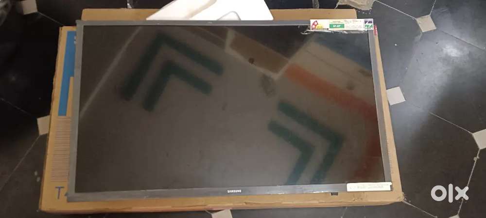 Samsung tv  32 inchs