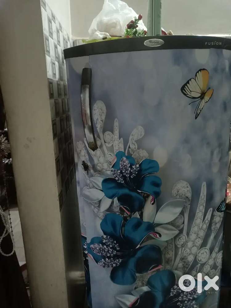 Whirlpool  fridge in grey colour