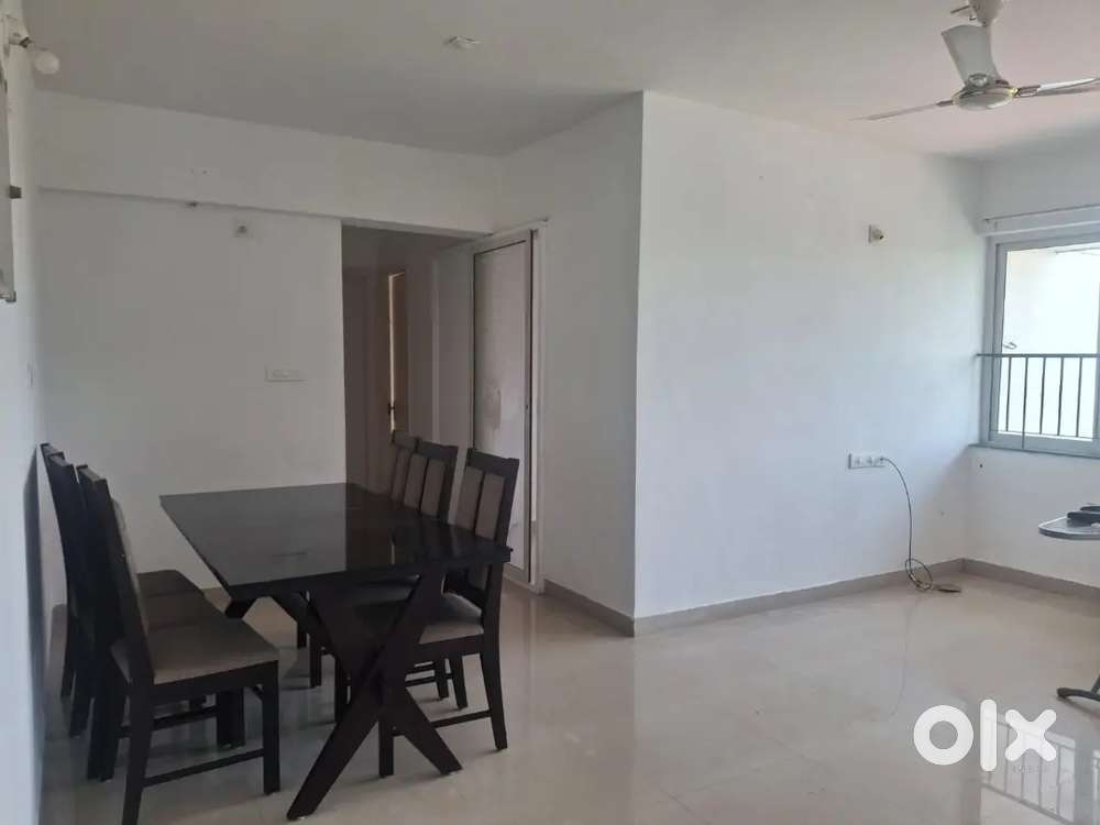 2bhk semi furnished, close to highway for Rental