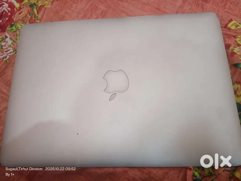 MacBook Air i5
