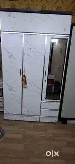 Urgent sale Brand new three door wooden almirah