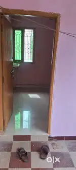 Single room for rent,
One member allowed ,interested just message me..