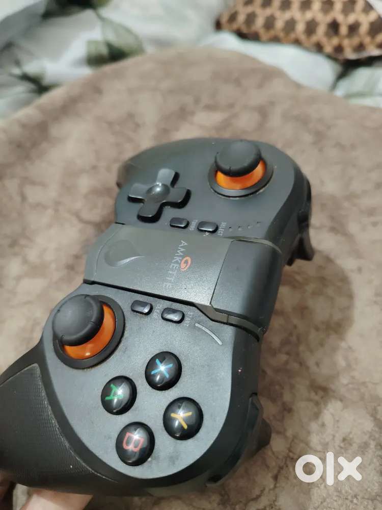 Amkette Evo Gamepad Pro 2 (Bluetooth Wireless Controller)