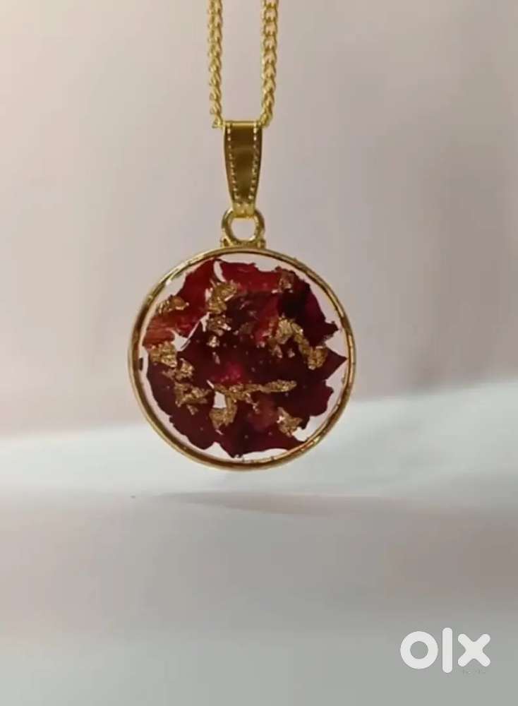 Resin Keychain,  pendant,photo frame, bouquet , etc