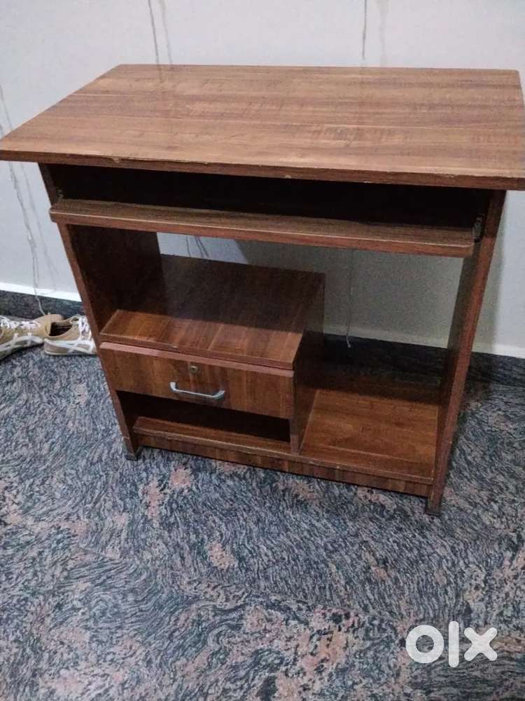 Computer Table