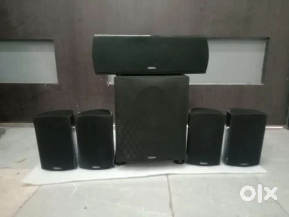 Defintive technology pro 800 cinema speakers