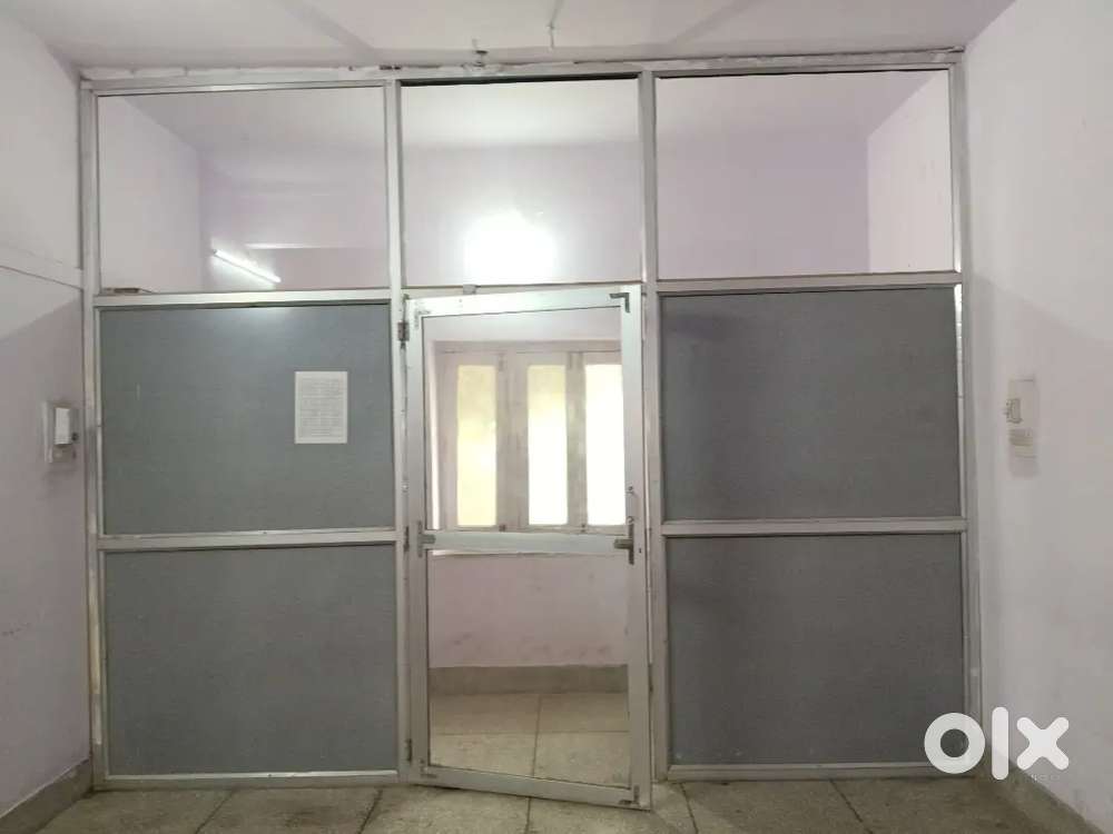Aluminium Section with door
