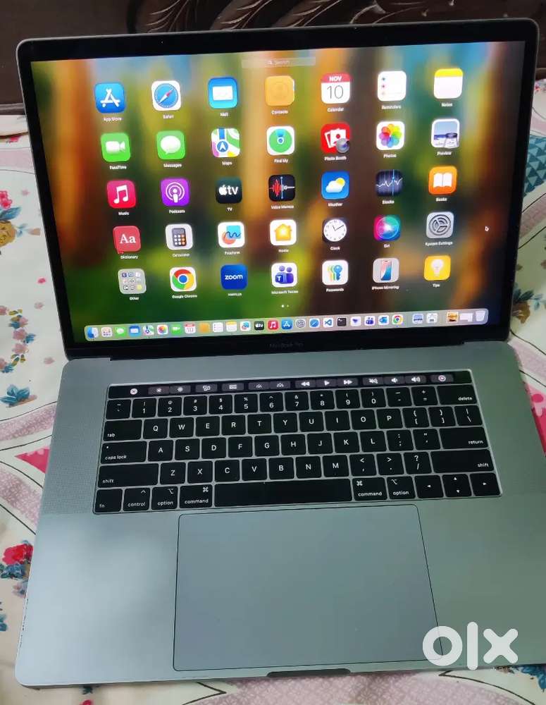 MacBook pro 15(2018)