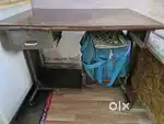Computer table