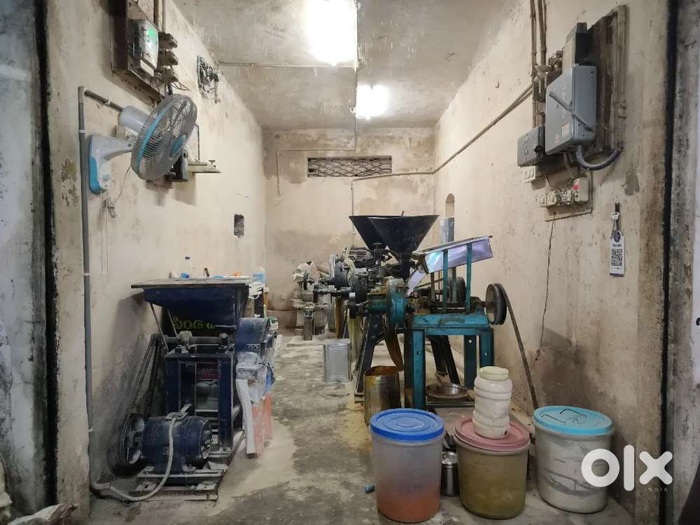 2,80,000 Shop continuous running