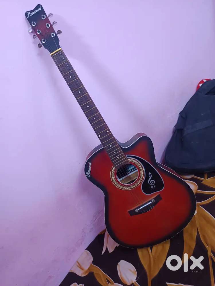 Almost new Guitar