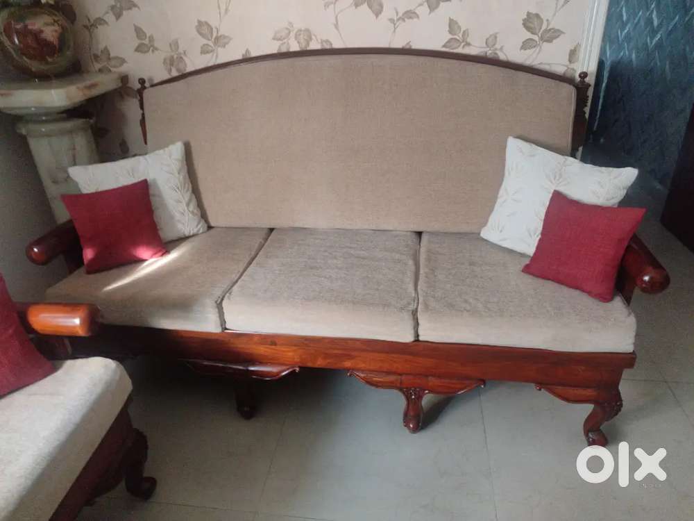3 pieces sofa set