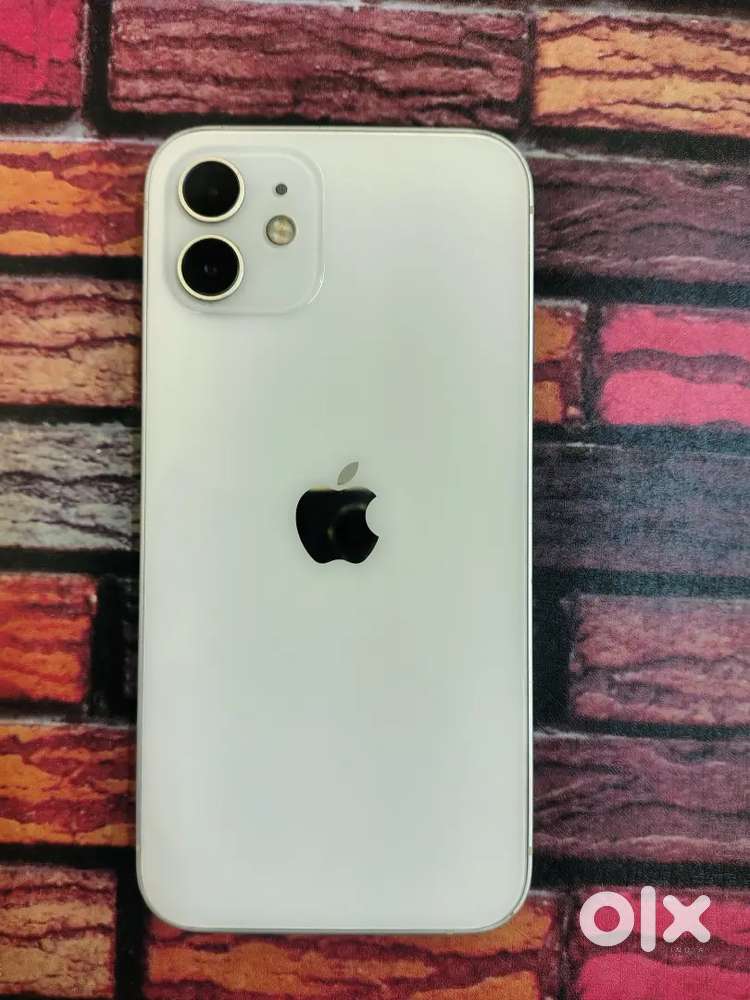 iPhone 12 white colour