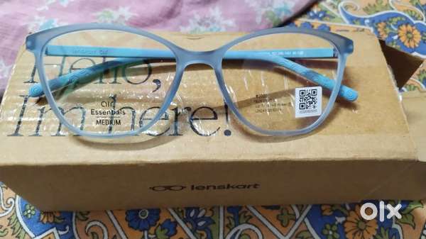 BRAND NEW Lenskart Air Sky-blue frame (Medium size)