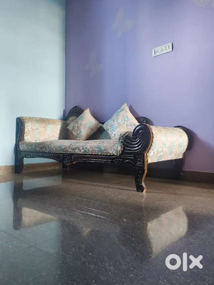 Solid Wood Diwan 3 seater