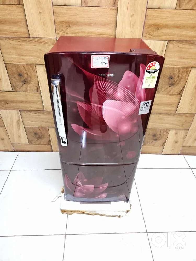 Whirlpool single door refrigerator in good working condition