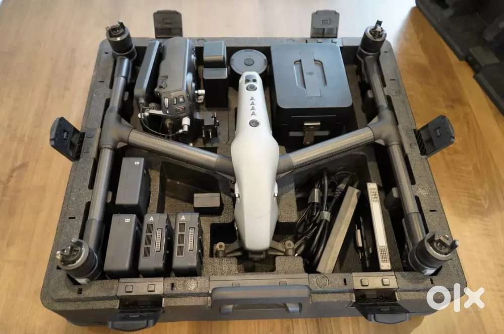 DJI Inspire 2, X5S, 4 TB50 Battery, 2 Lens, Cendence, CrystalSky