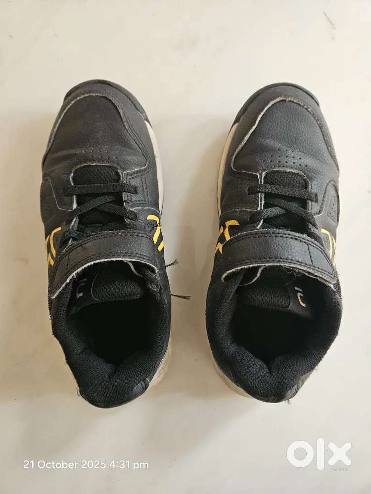 Artengo Tennis shoes for kids from decathlon