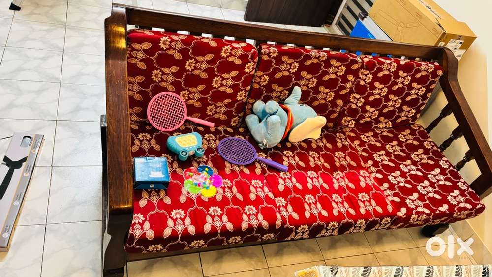 3+1+1 Sofa set Wooden with centre Table