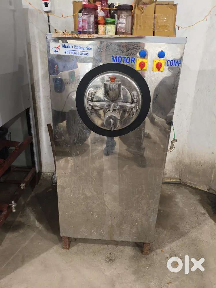 Ice cream maker ( business purpose )