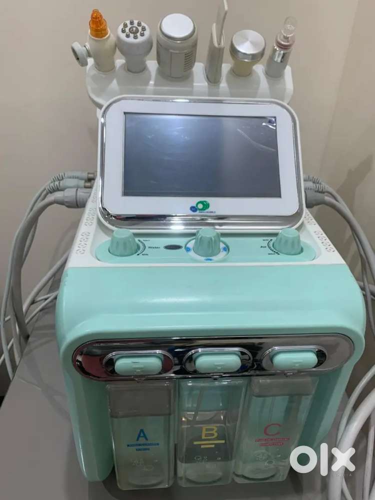 Hydra Facial Machine 7 in 1