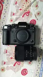 Box piece Camera 
lens 
filter 
2 battery 
Original camera bag & strap