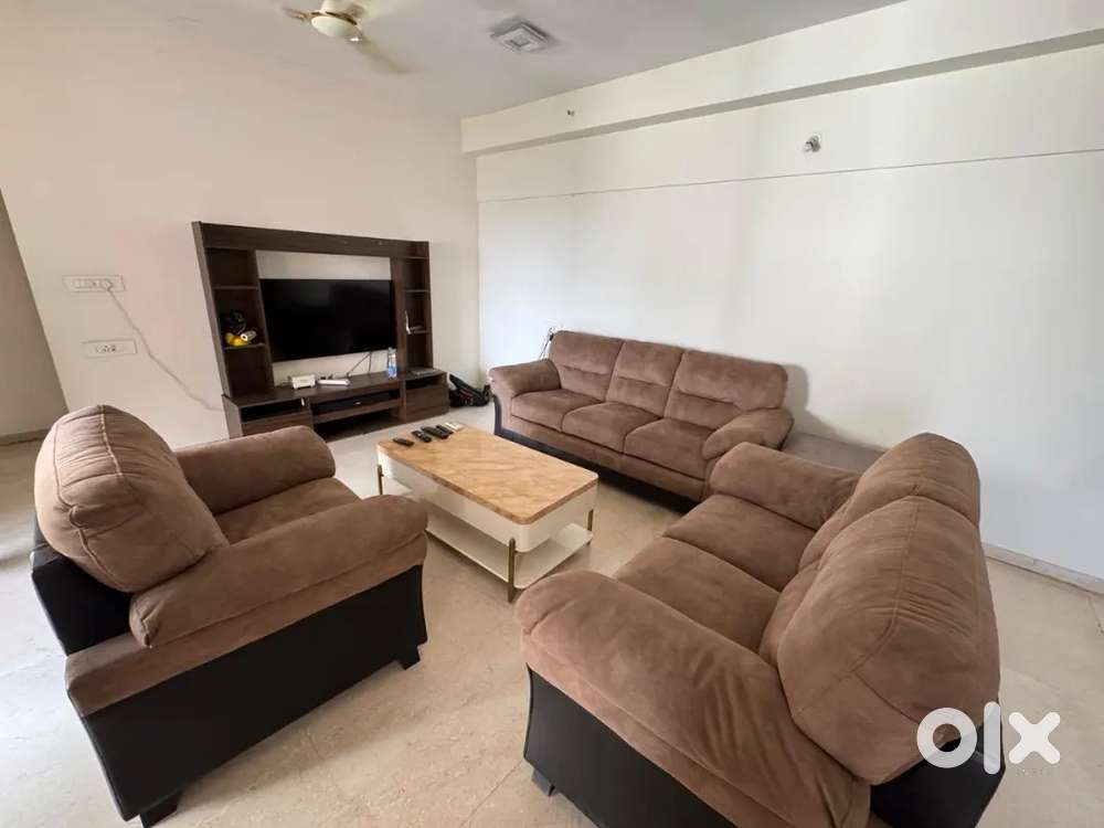 2 bhk furnished flat for rent