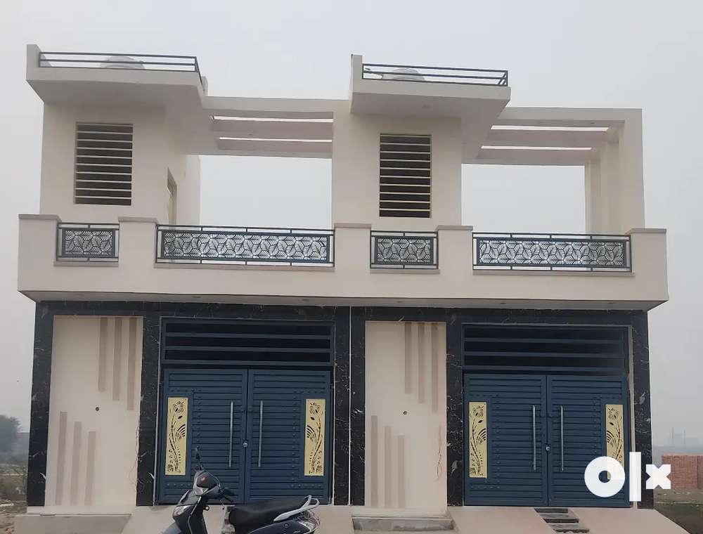 800 Sqft 2BHK independent House for sale in Alambagh Lucknow