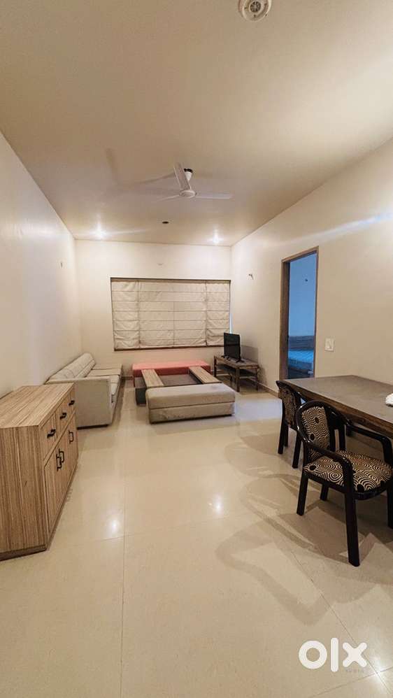 Good looking female for PA