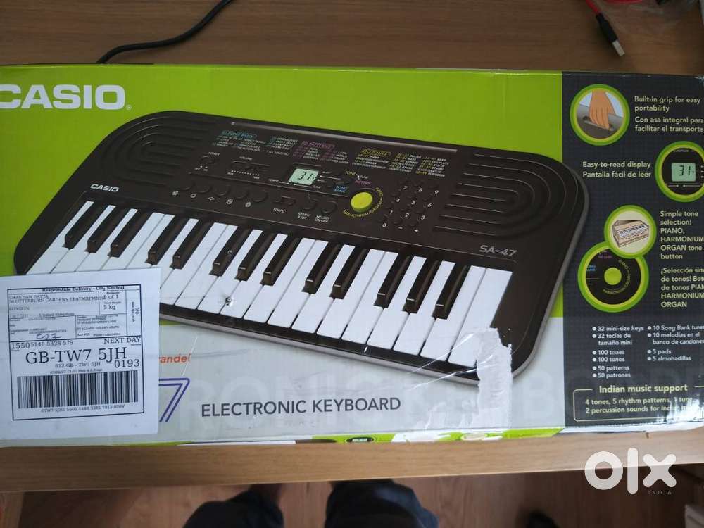 Casio SA 47 keyboard with 32 keys