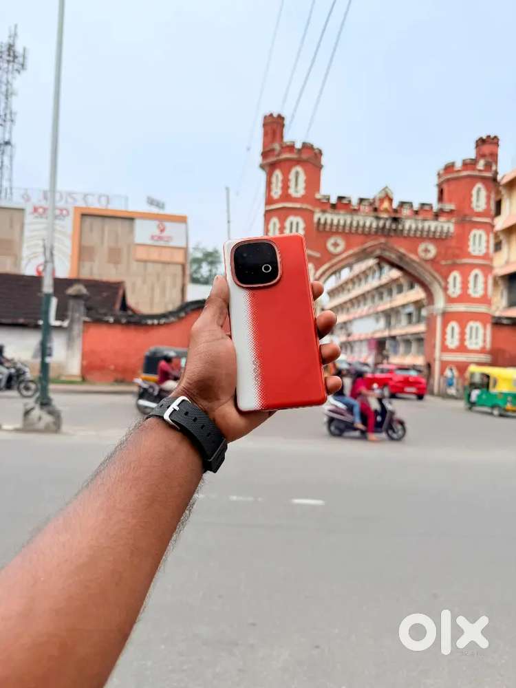 IQOO NEO 10 12 GB 256 GB Red SEALED CUT PIECE