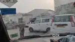 Uber k liye chlani h gadi