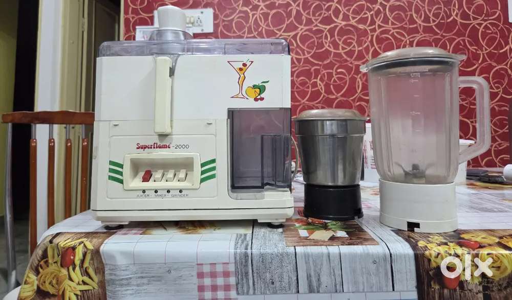 Juicer mixer grinder