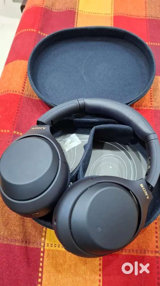 Sony WH-1000M4 Headphone