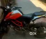 Ktm duke 125 cc