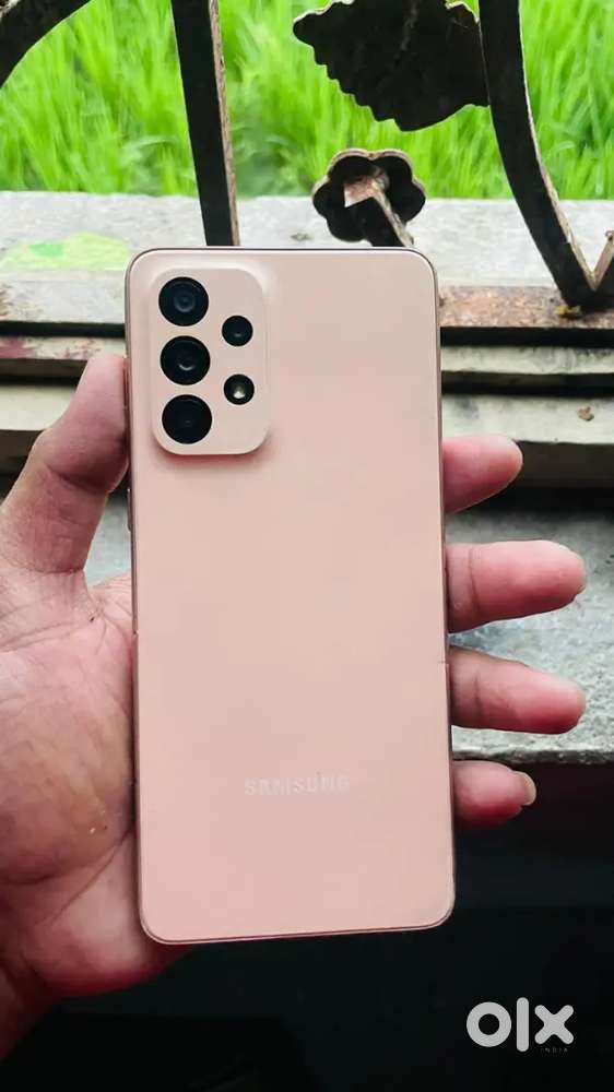 Sumsung Galaxy A33 5G with bill charger