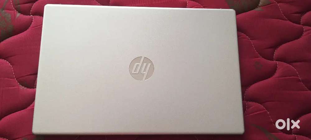 Laptop new just 6months used