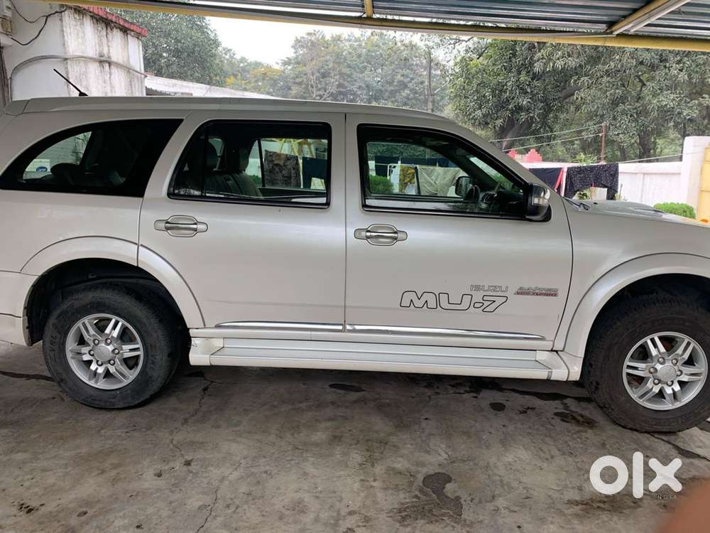 Isuzu MU 7 2015 Diesel Well Maintained