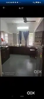 Single room for working women for rent