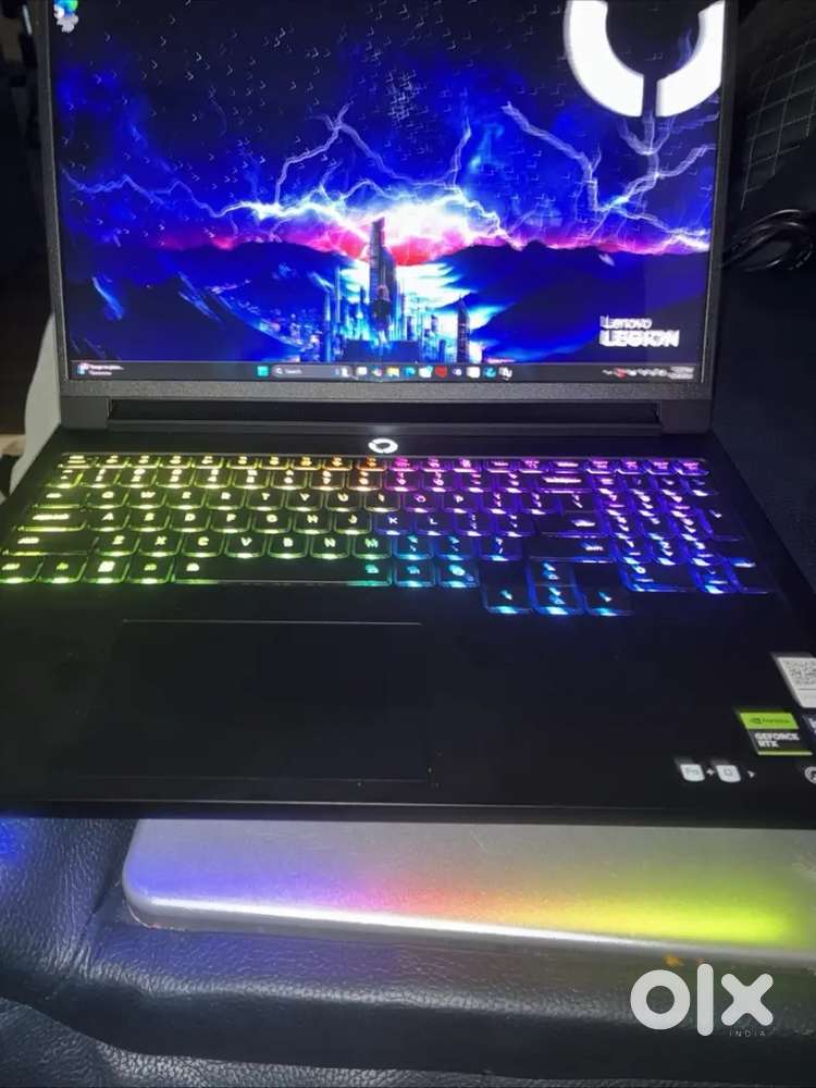 Lenovo Legion Pro 7i Gen 10 Gaming Laptop