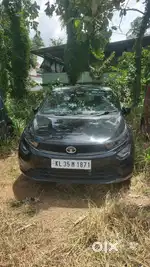 Tata Altroz 1.2 XTA Dark Edition, 2023, Petrol