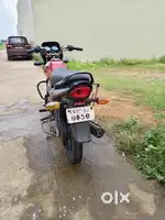 Mere pass 3 bike hai isliye bech raha use nhi hai bike ka