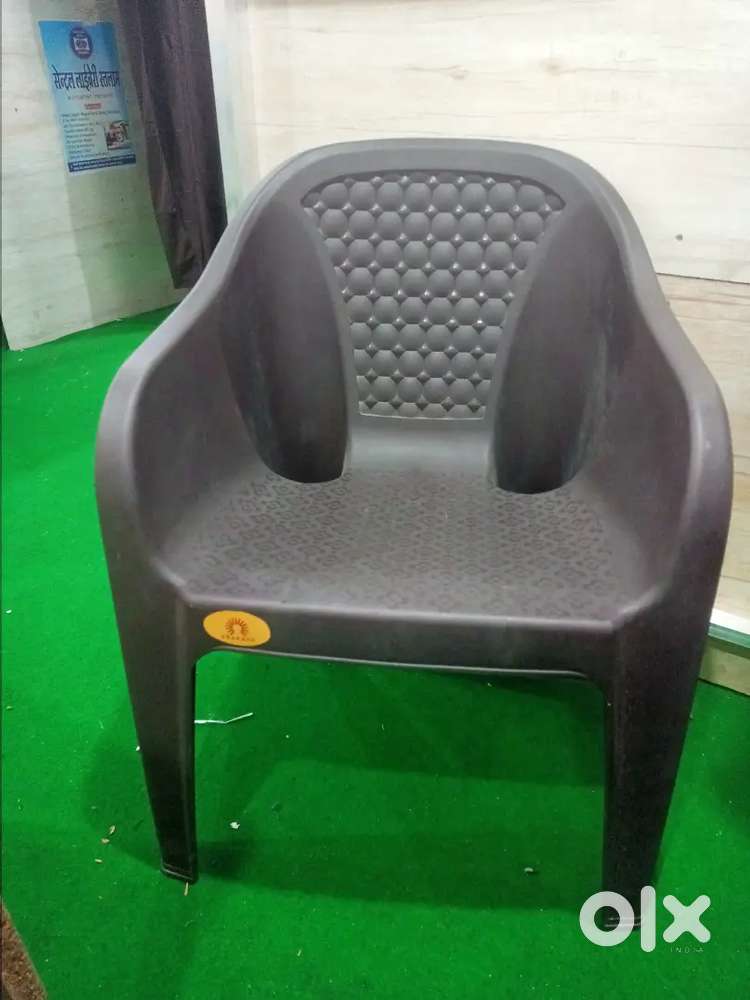 chairs cp plastic