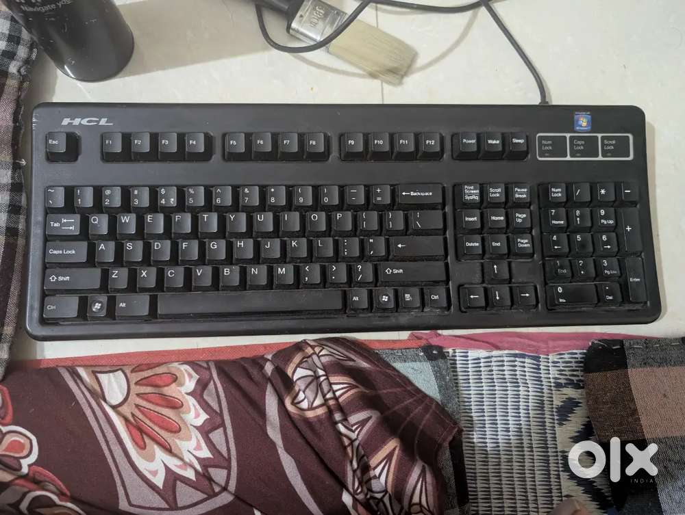 HCL Mechanical Keyboard - Black Key with PS to USB Converter