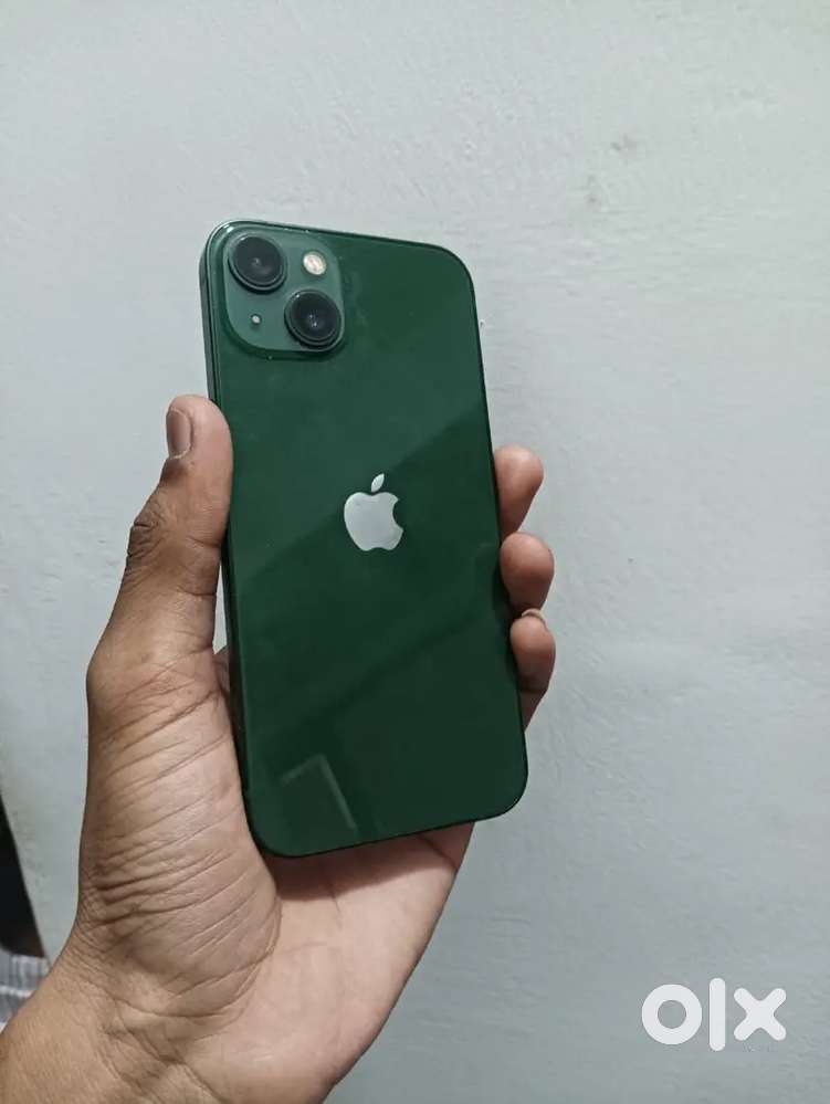 Selling my IPhone 13 With Bill Box And Accessories.