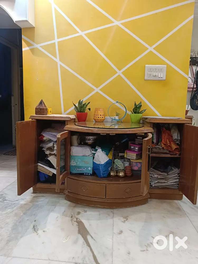 Tv cabinet
