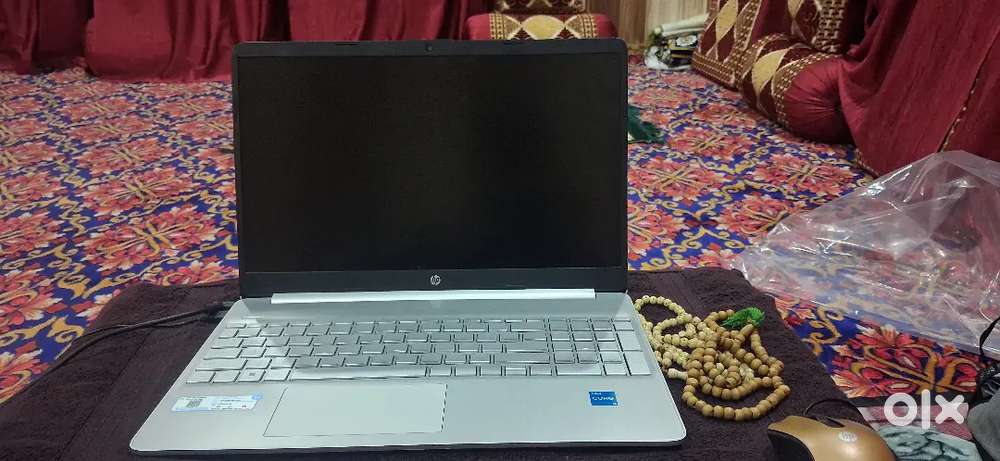 Only 40thousands laptop with bill and bag hp laptop intel core